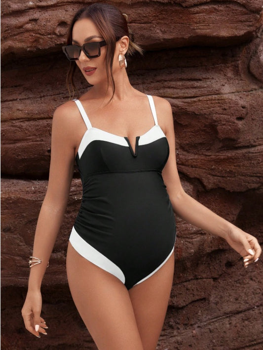 1pc Maternity One-Piece Swimsuit With Ruched And Contrast Color Design Summer