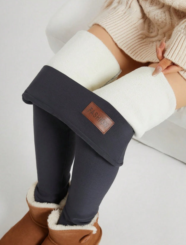 Fleece-Lined Sports Leggings With Textured Detail
